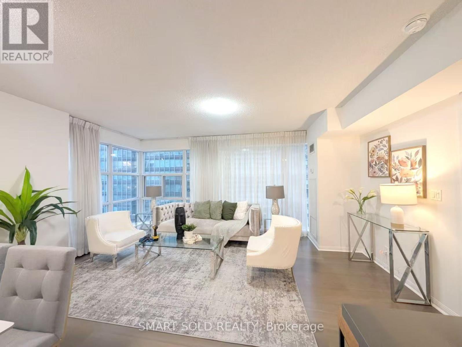 1612 - 11 St Joseph Street, Toronto, ON - Indoor Photo Showing Living Room