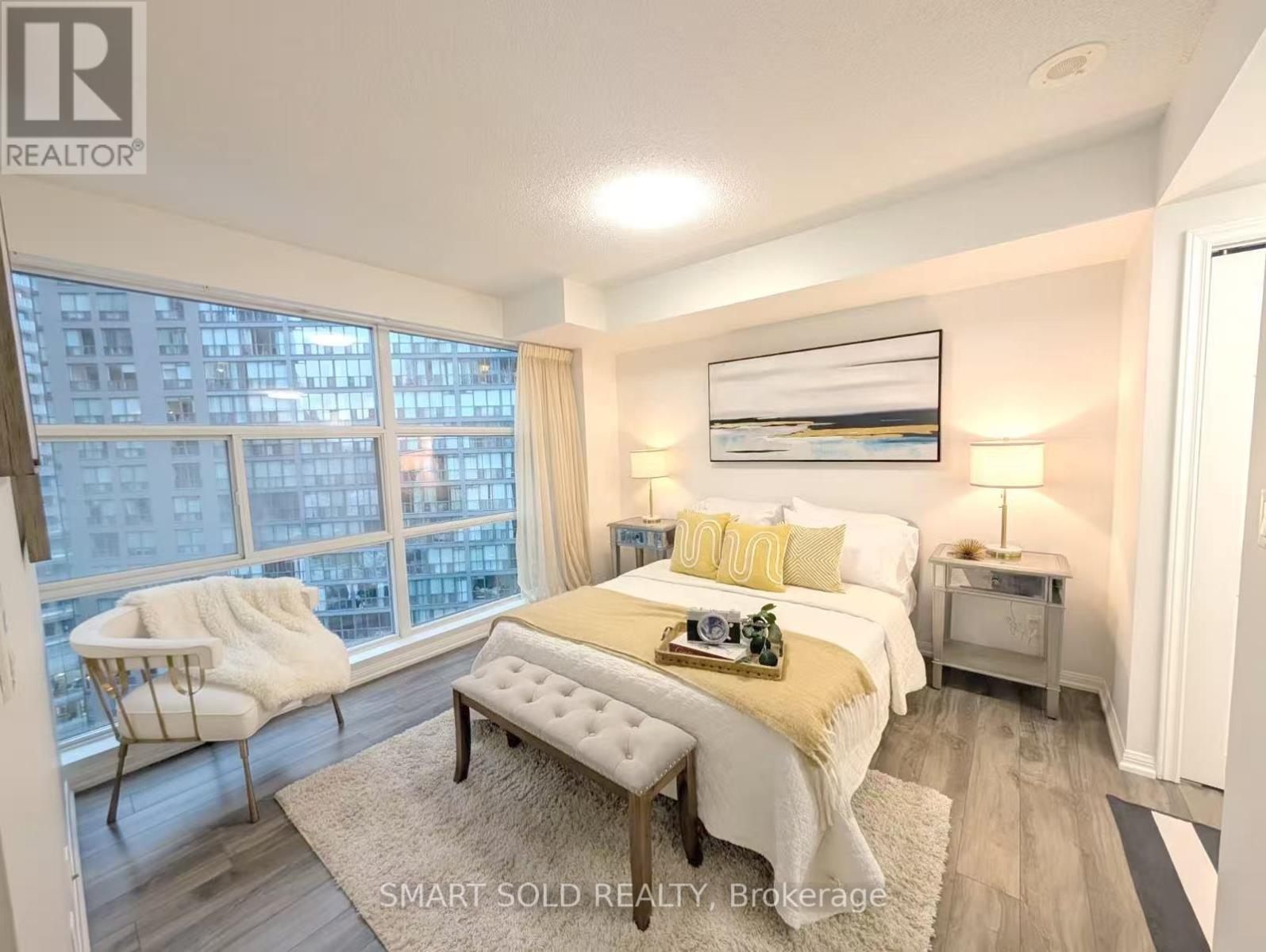 1612 - 11 St Joseph Street, Toronto, ON - Indoor Photo Showing Bedroom