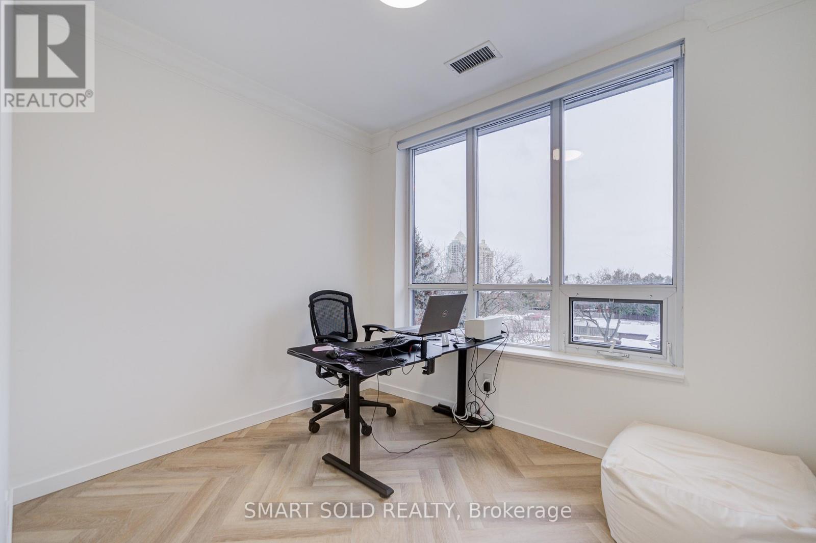 506 - 399 Spring Garden Avenue, Toronto, ON - Indoor Photo Showing Office