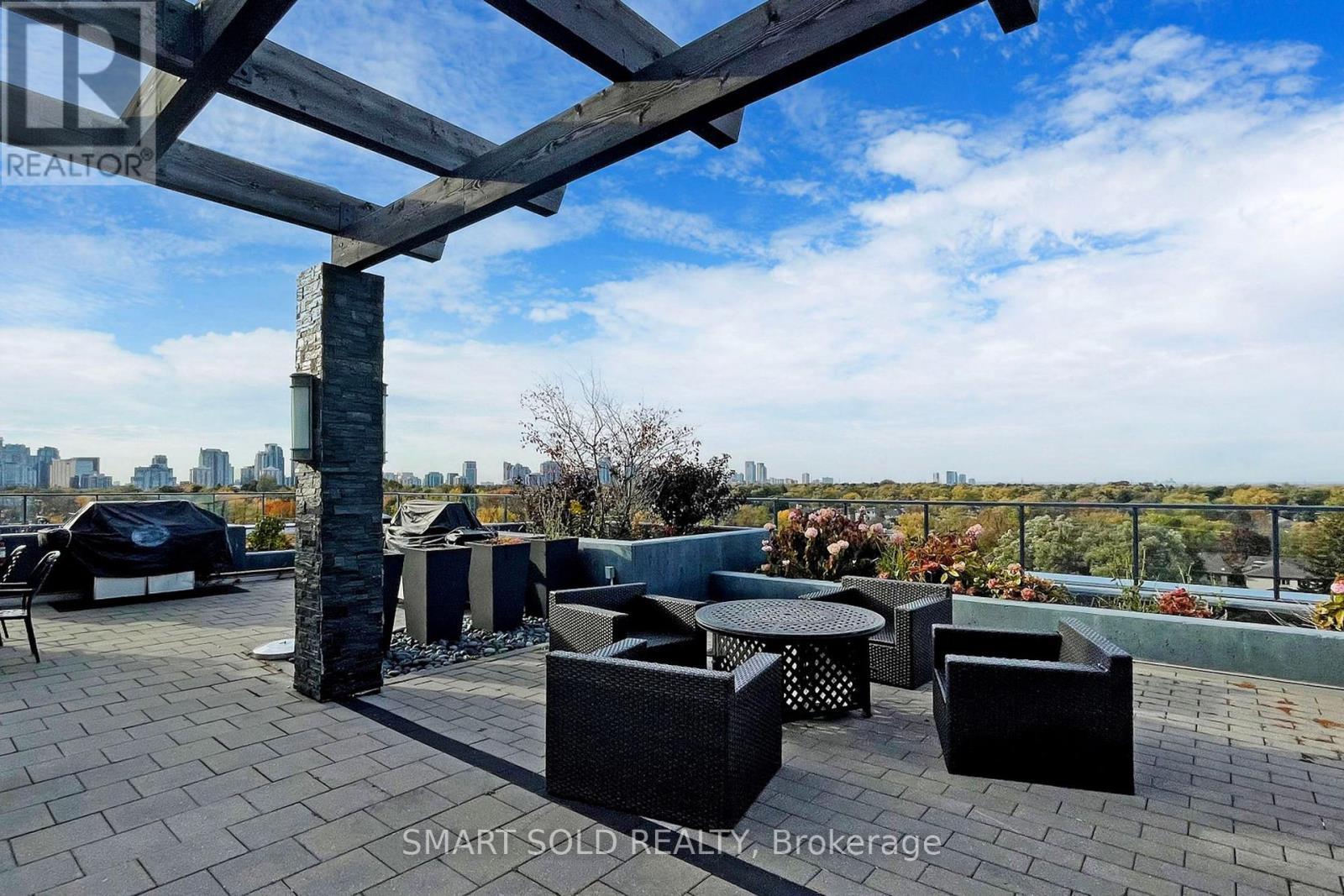 506 - 399 Spring Garden Avenue, Toronto, ON - Outdoor With Exterior