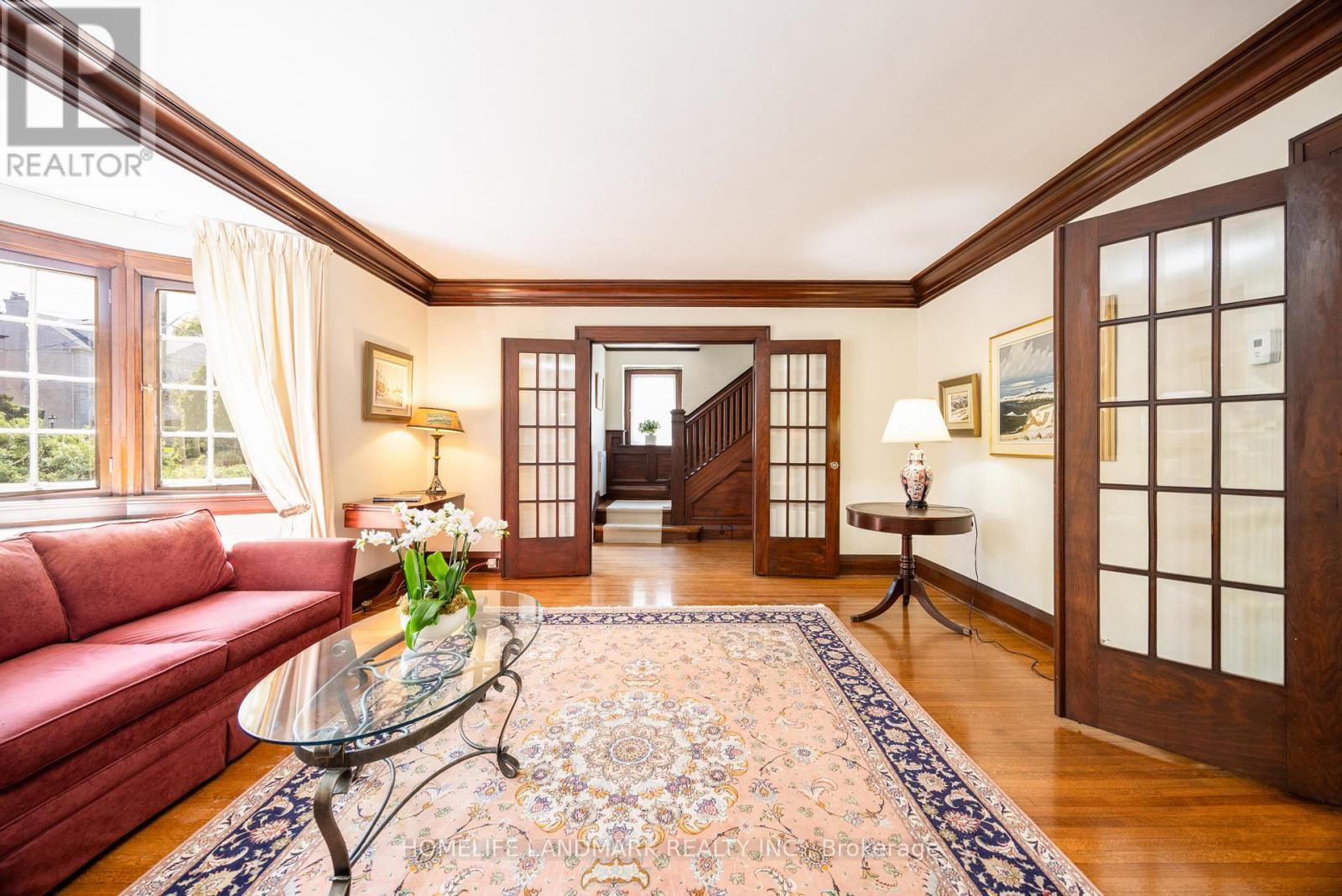 241 Forest Hill Road, Toronto, ON - Indoor