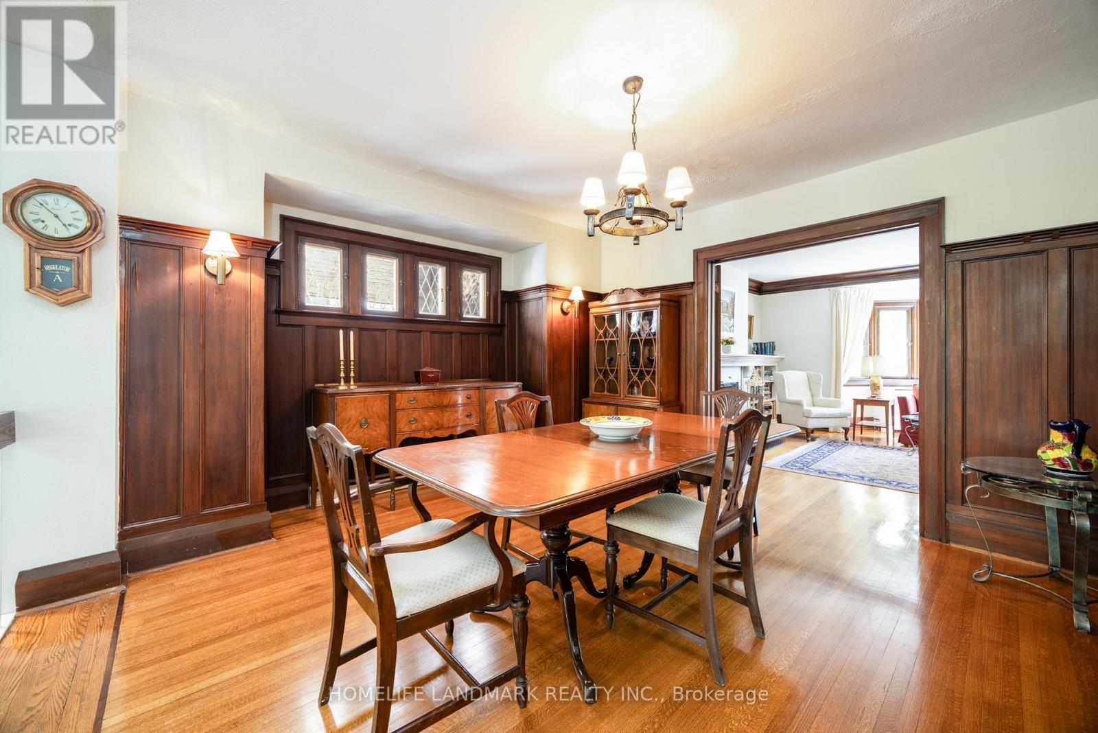 241 Forest Hill Road, Toronto, ON - Indoor Photo Showing Dining Room
