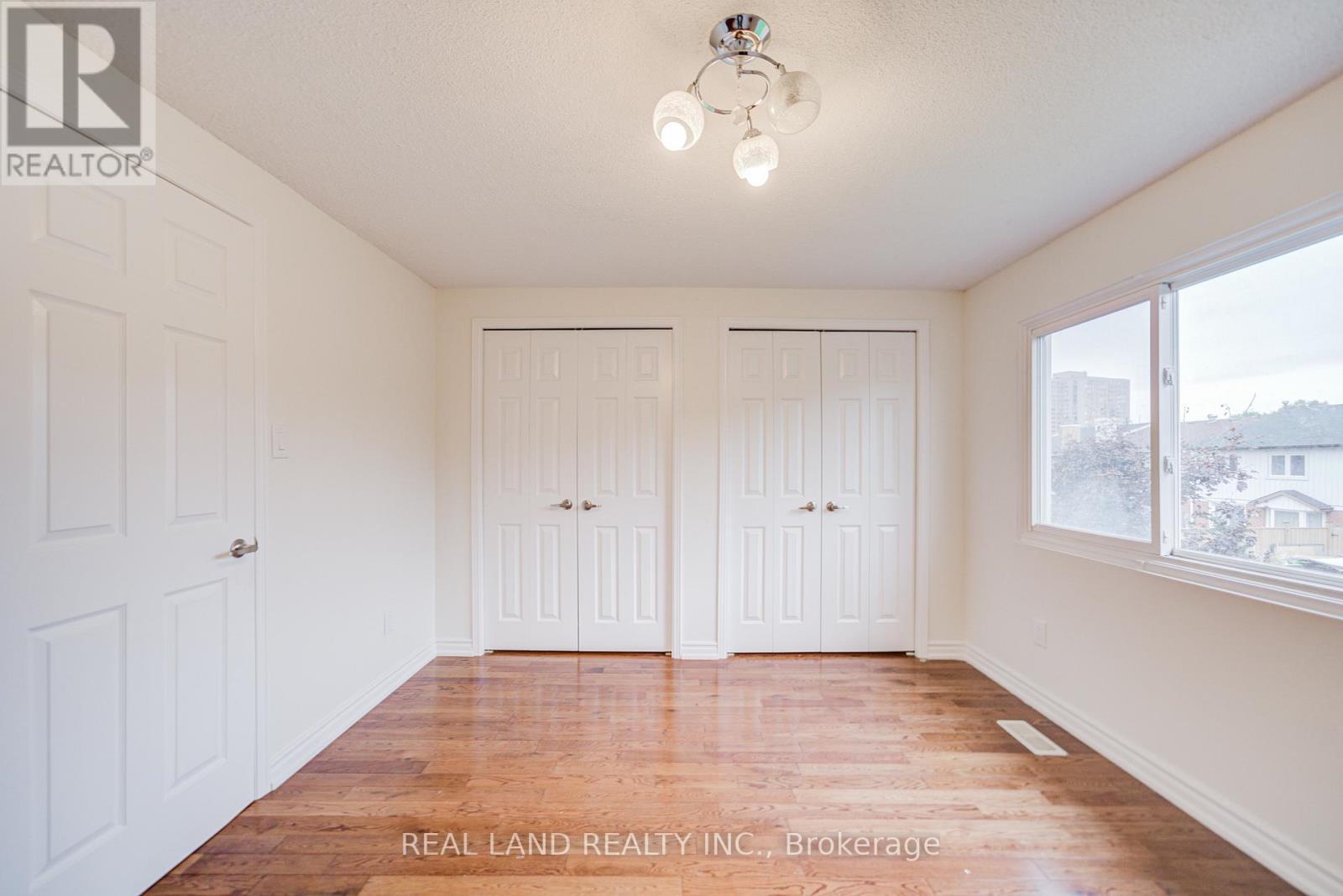 46 Wintermute Boulevard, Toronto, ON - Indoor Photo Showing Other Room