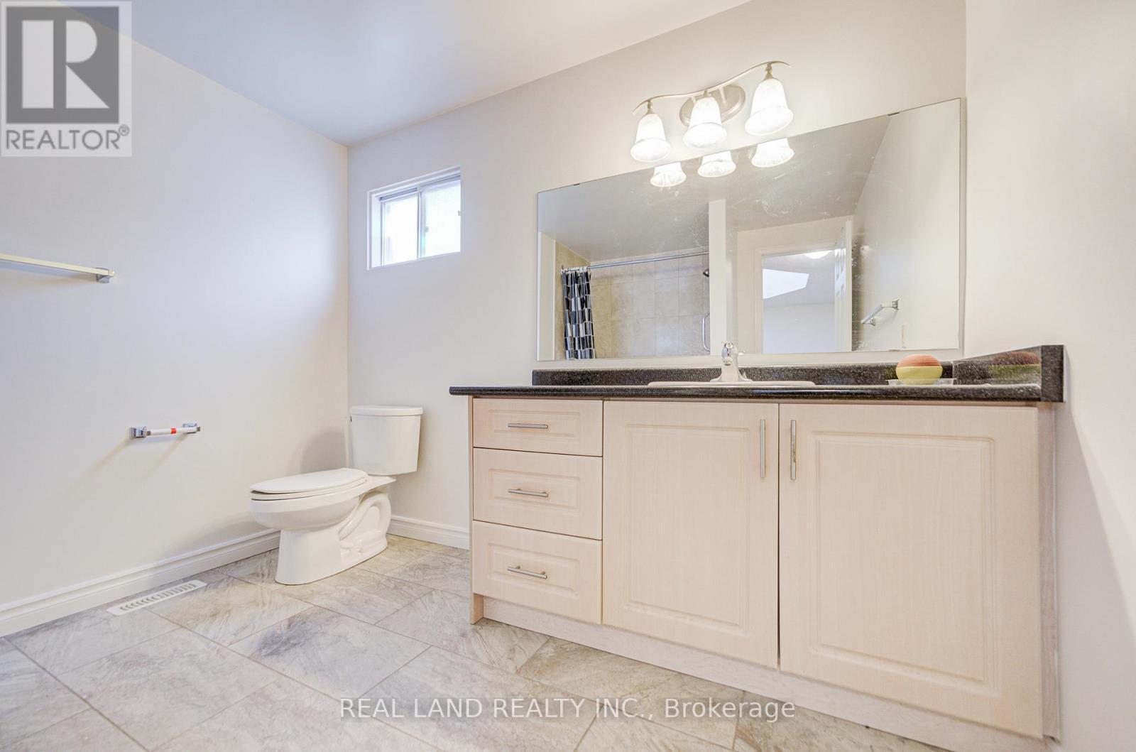 46 Wintermute Boulevard, Toronto, ON - Indoor Photo Showing Bathroom