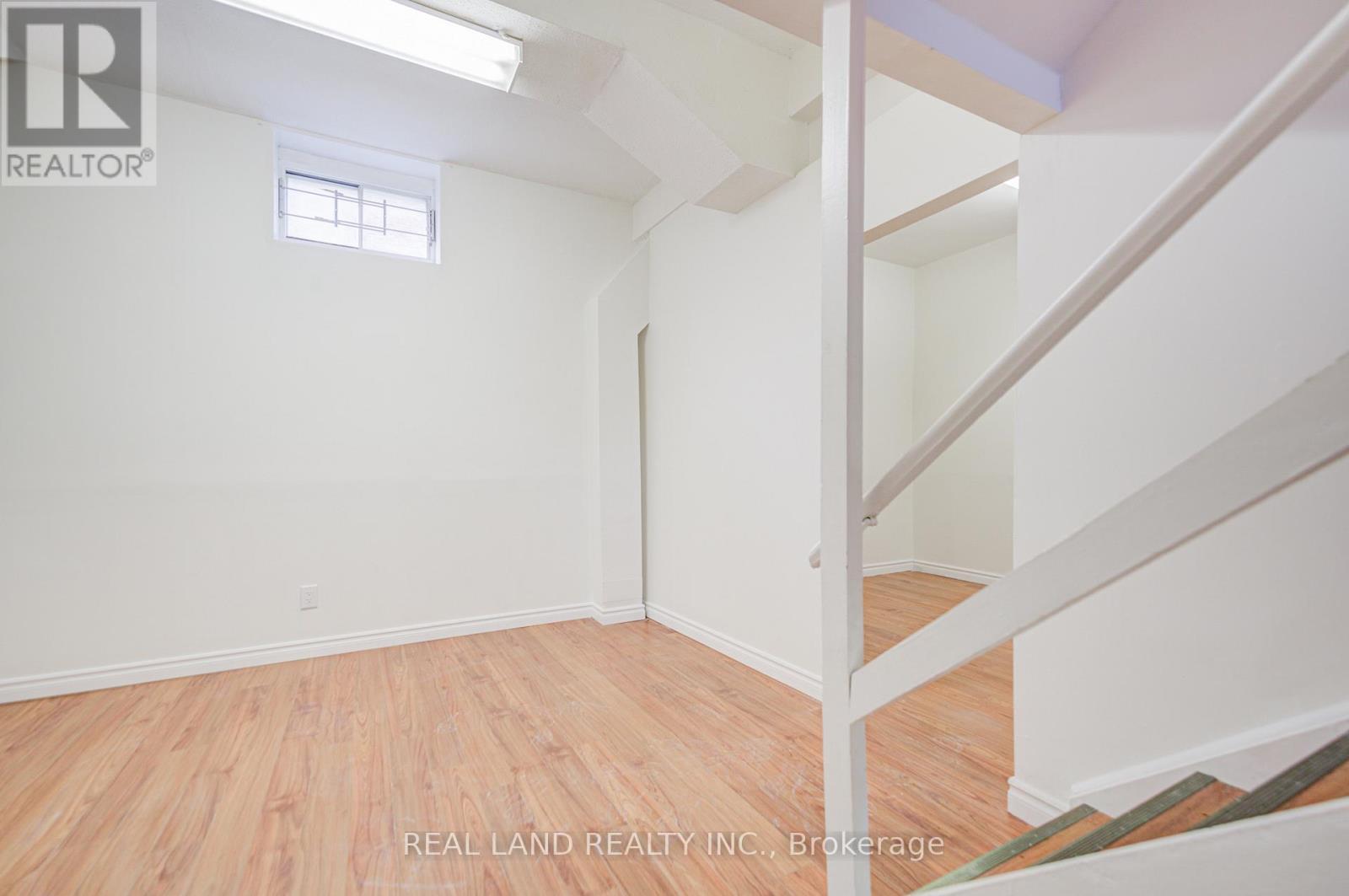 46 Wintermute Boulevard, Toronto, ON - Indoor Photo Showing Other Room