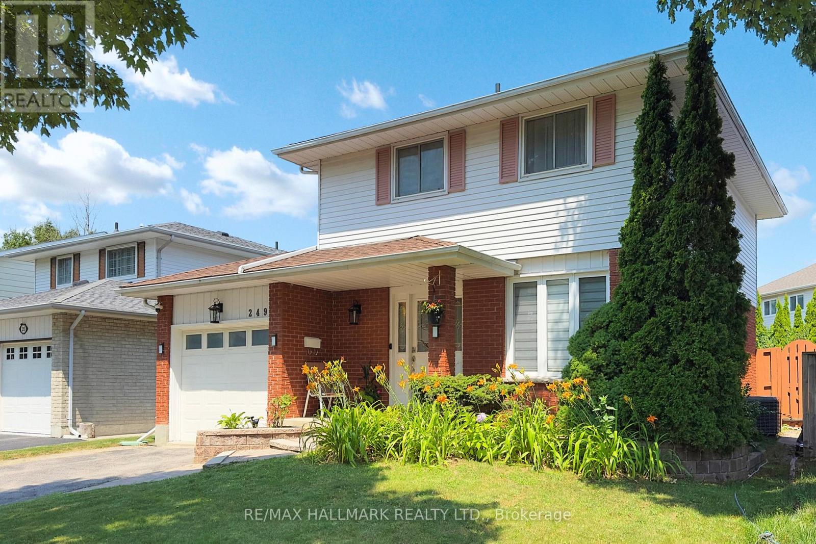 249 Kensington Crescent, Oshawa, ON - Outdoor