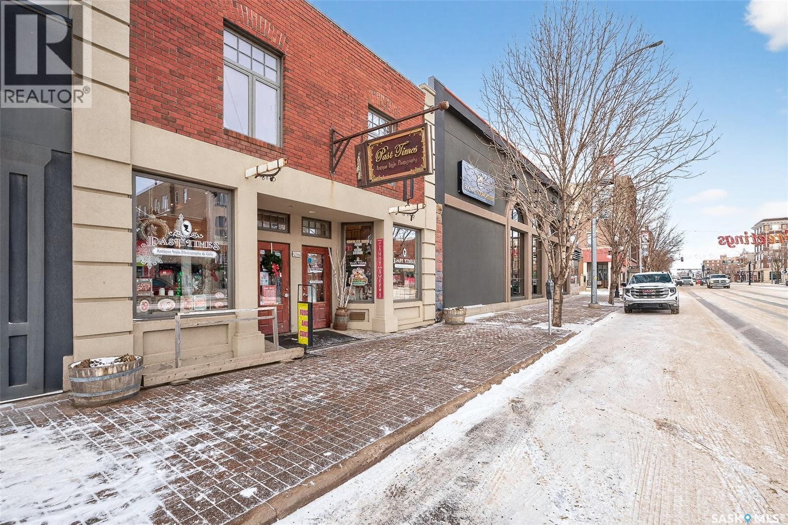 26 Main Street N, Moose Jaw, SK