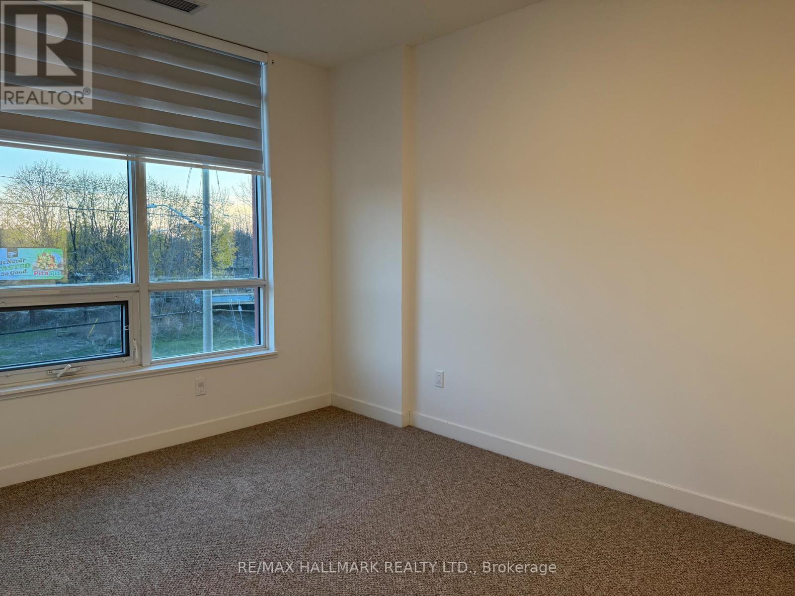 214 - 1010 Dundas Street E, Whitby, ON - Indoor Photo Showing Other Room