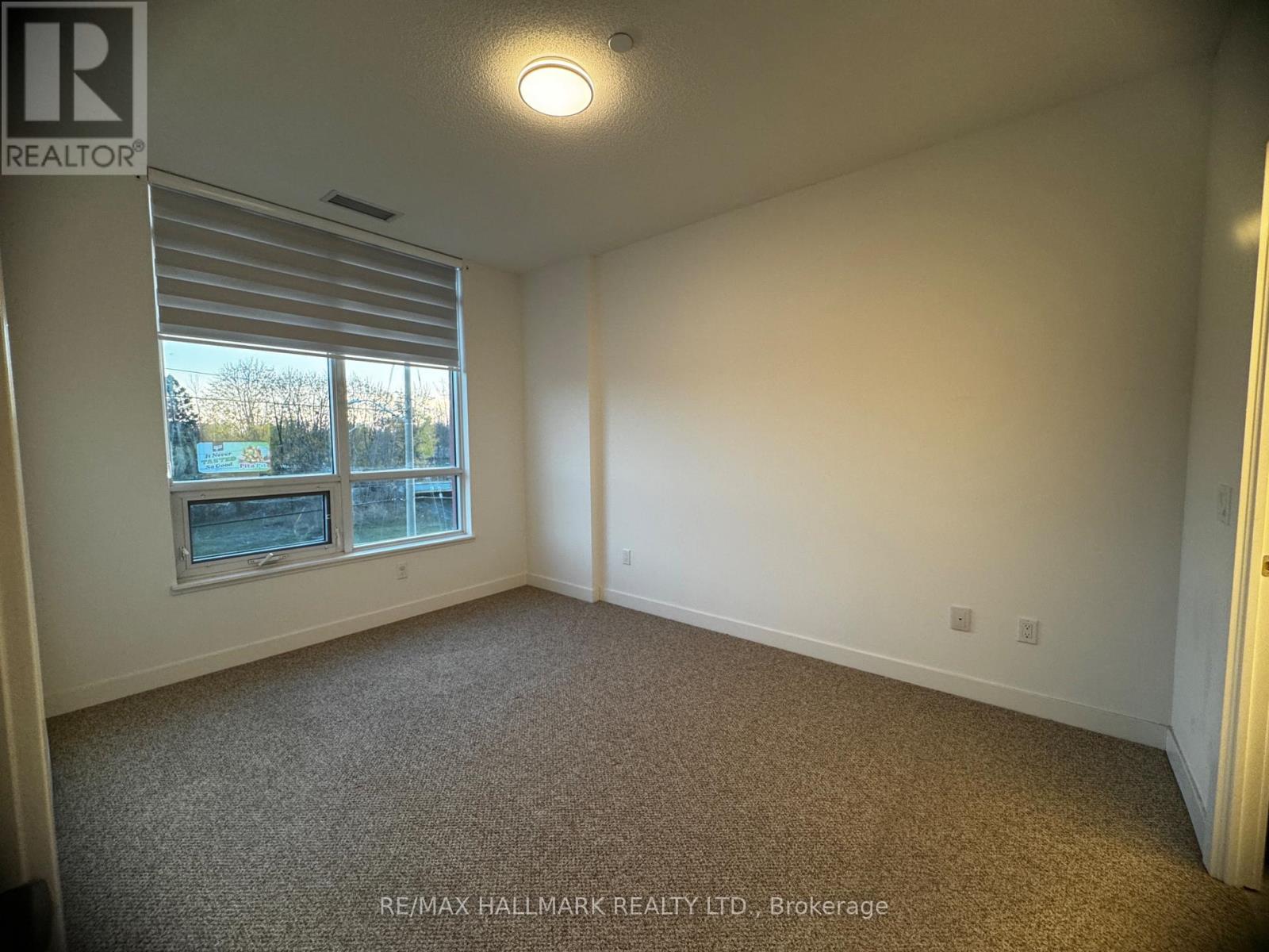 214 - 1010 Dundas Street E, Whitby, ON - Indoor Photo Showing Other Room