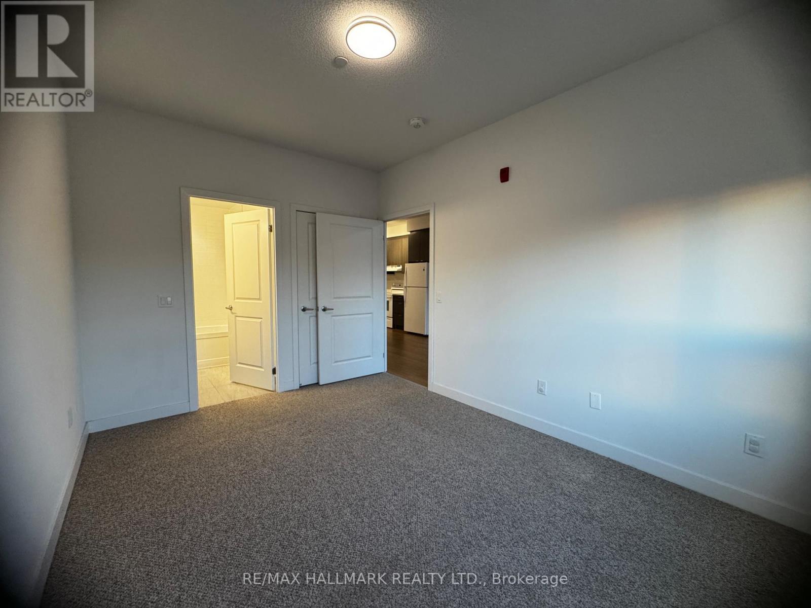 214 - 1010 Dundas Street E, Whitby, ON - Indoor Photo Showing Other Room