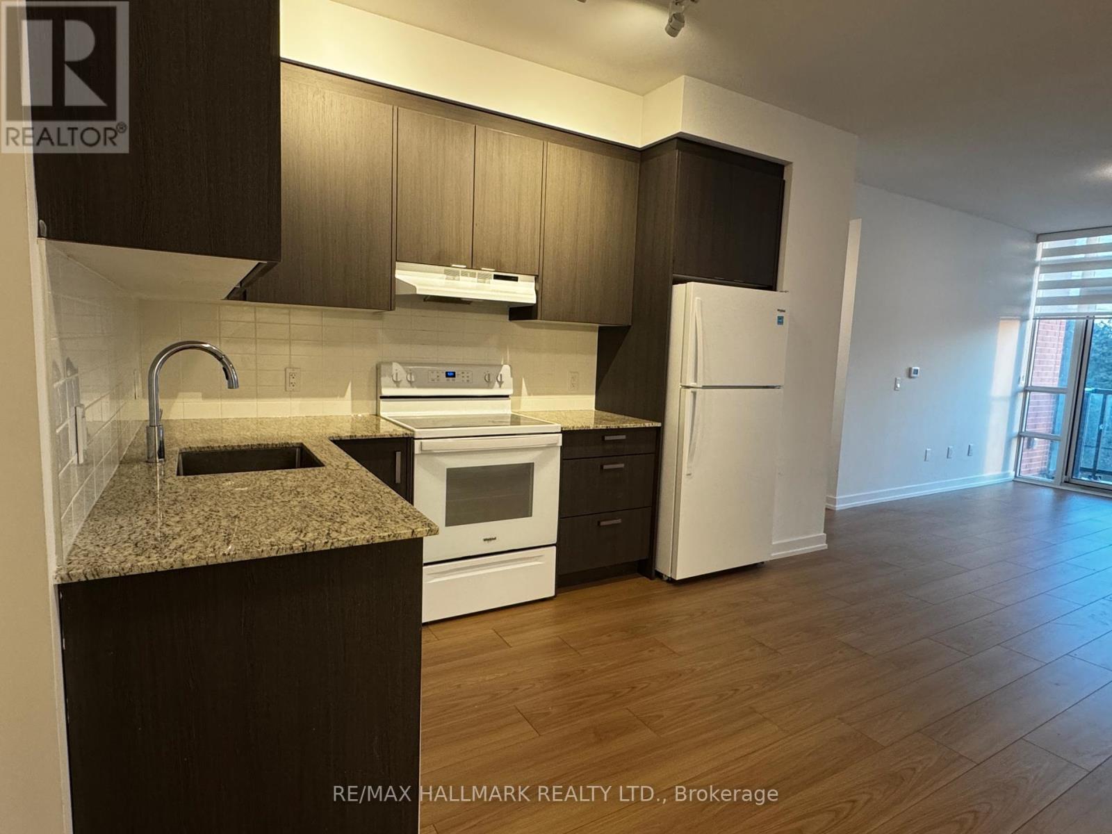 214 - 1010 Dundas Street E, Whitby, ON - Indoor Photo Showing Kitchen