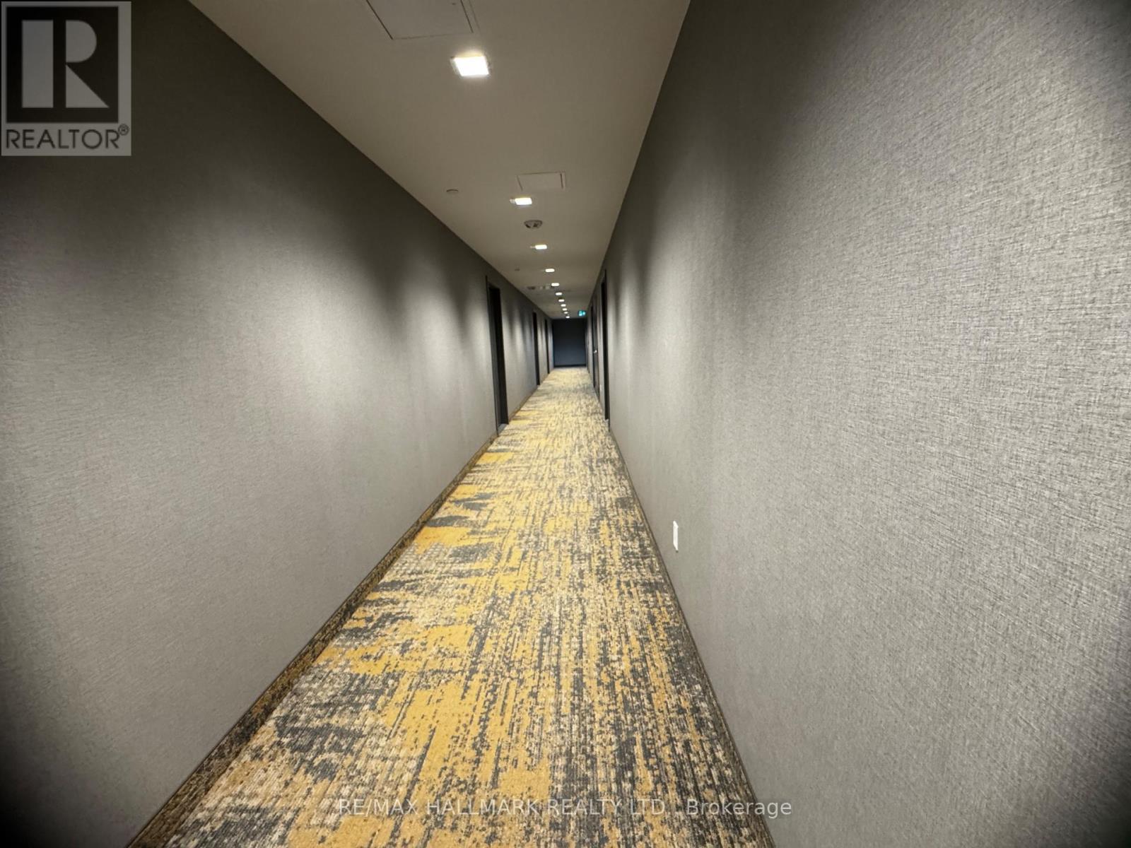 323 - 1010 Dundas Street E, Whitby, ON - Indoor Photo Showing Other Room