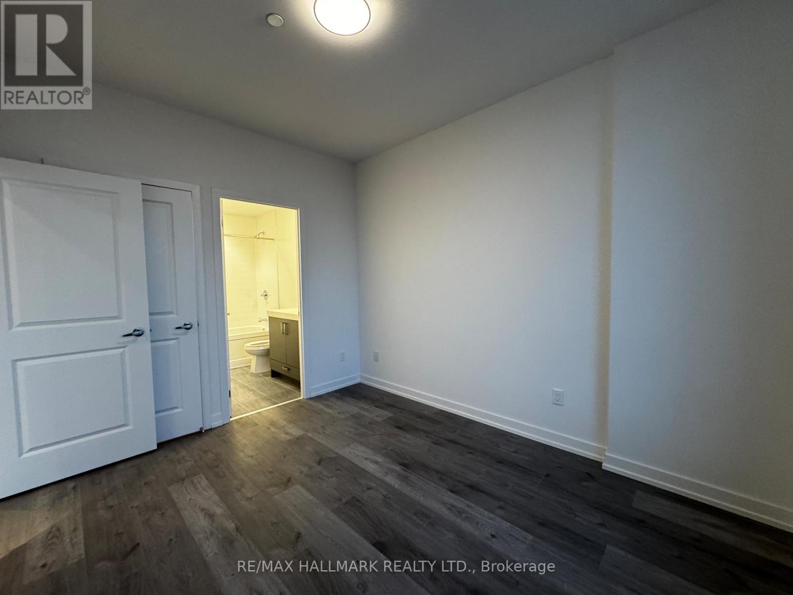 323 - 1010 Dundas Street E, Whitby, ON - Indoor Photo Showing Other Room