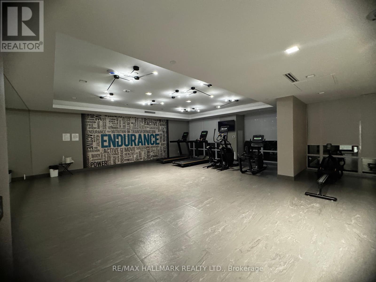 323 - 1010 Dundas Street E, Whitby, ON - Indoor