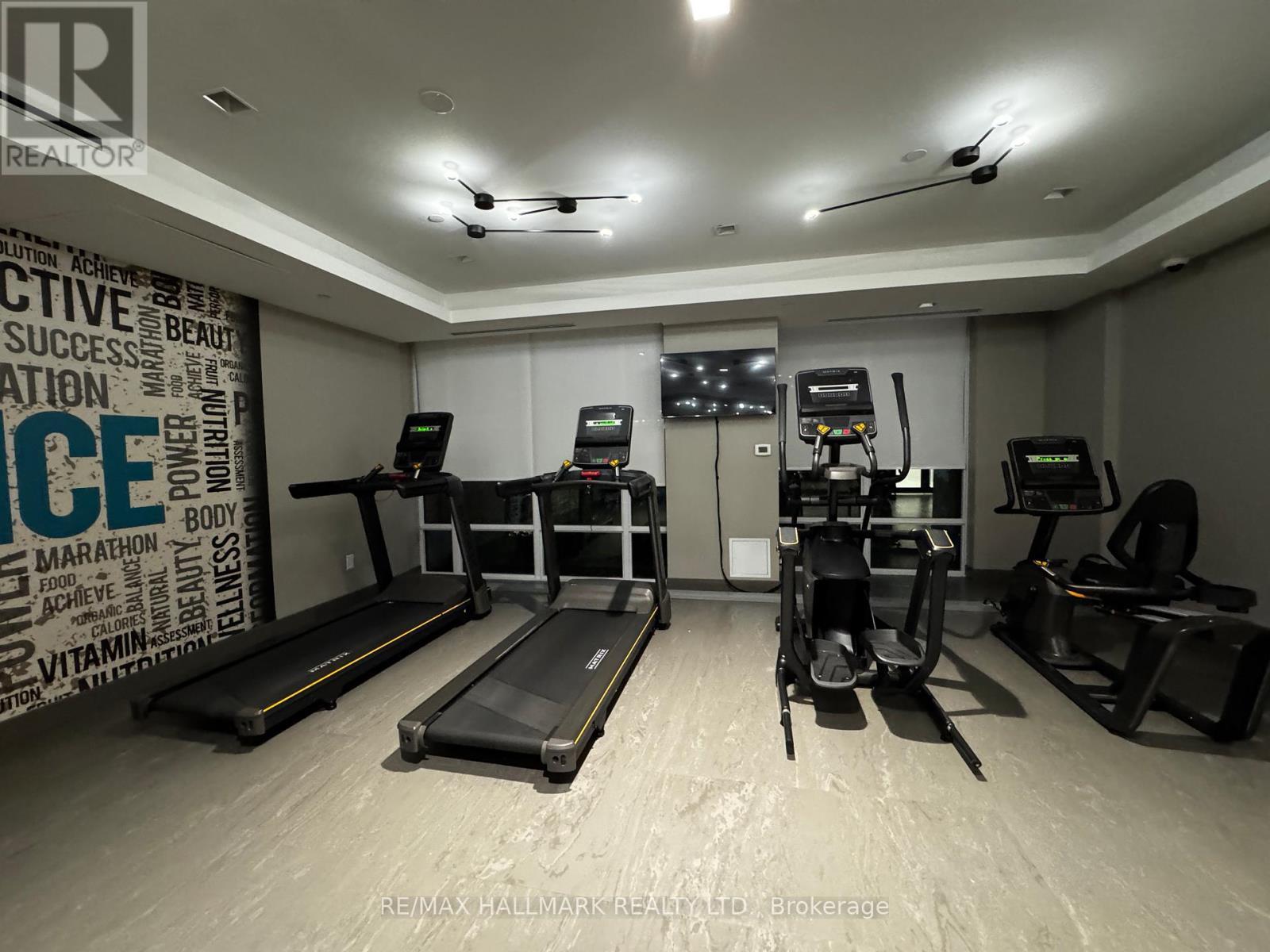 323 - 1010 Dundas Street E, Whitby, ON - Indoor Photo Showing Gym Room