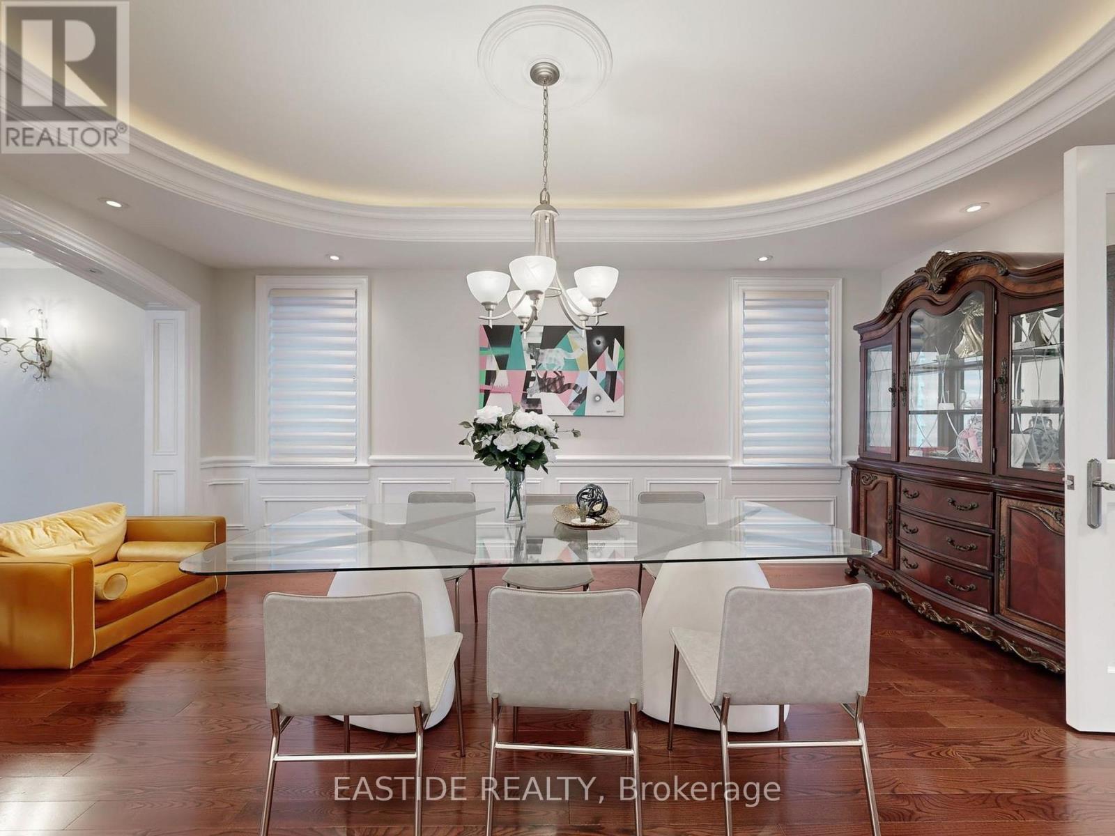 86 Snively Street, Richmond Hill, ON - Indoor Photo Showing Dining Room