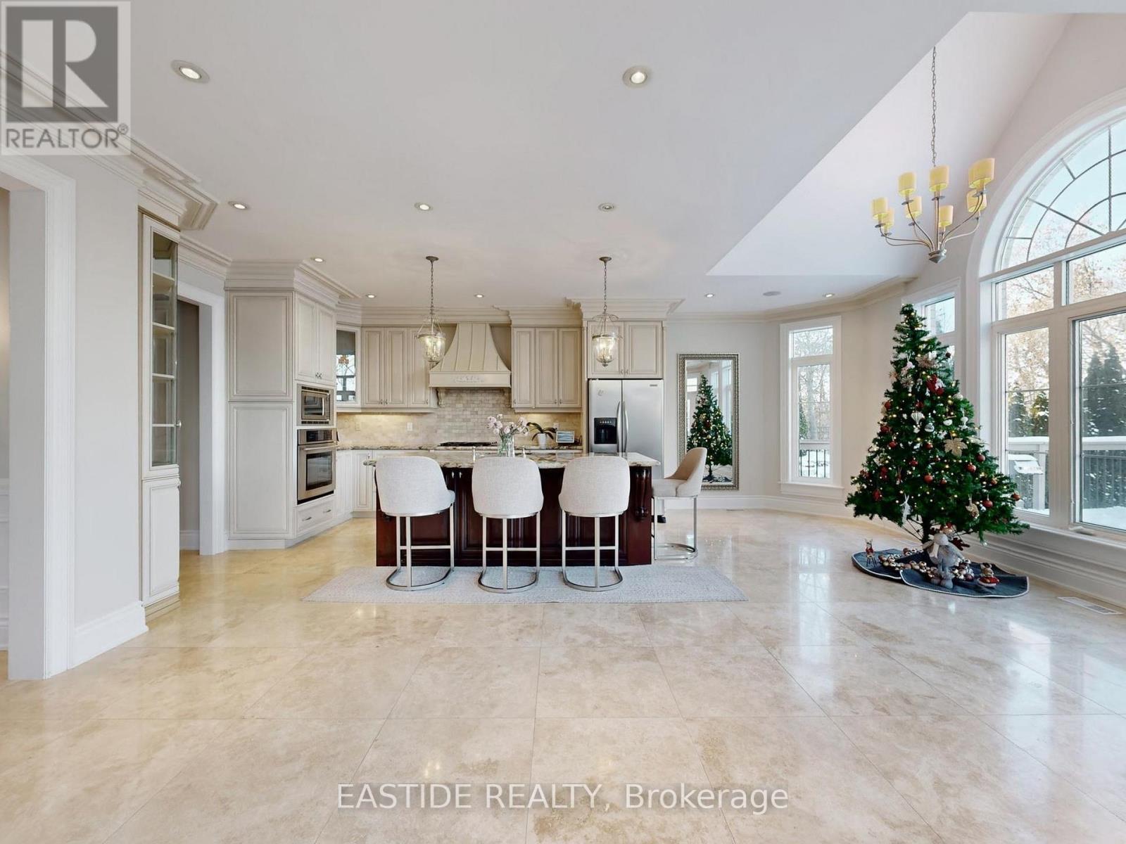 86 Snively Street, Richmond Hill, ON - Indoor