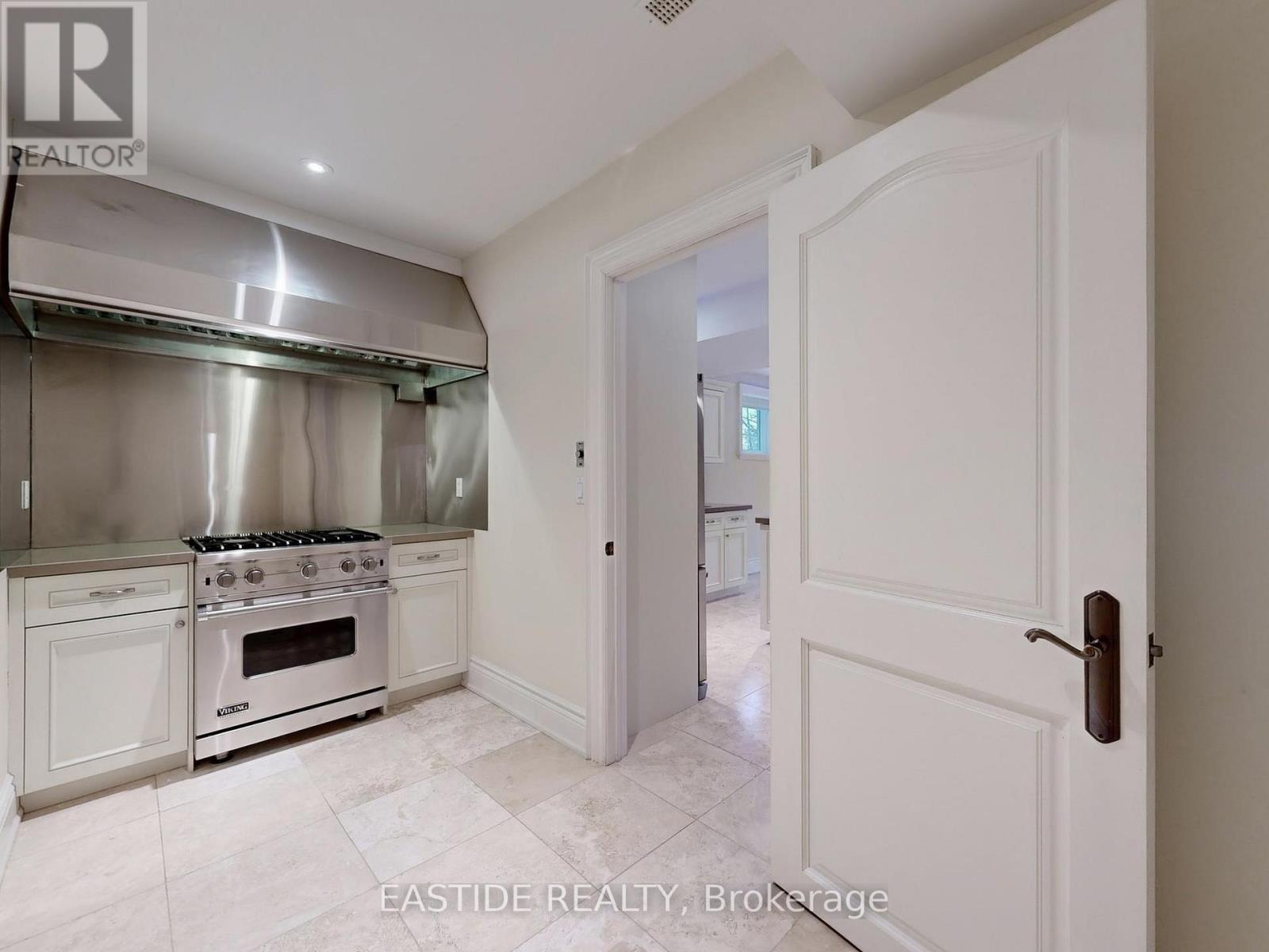 86 Snively Street, Richmond Hill, ON - Indoor