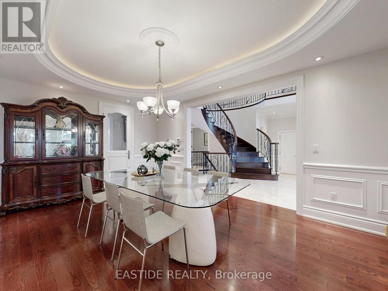 86 Snively Street, Richmond Hill, ON - Indoor Photo Showing Dining Room