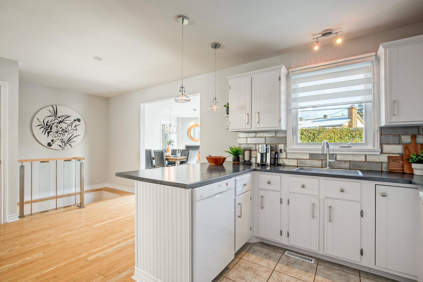 Kitchen - 1290 Rue Boisbriand, Saint-Bruno-De-Montarville, QC - Indoor Photo Showing Kitchen