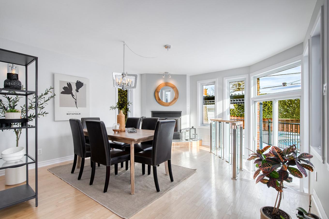 Dining room - 1290 Rue Boisbriand, Saint-Bruno-De-Montarville, QC - Indoor Photo Showing Dining Room