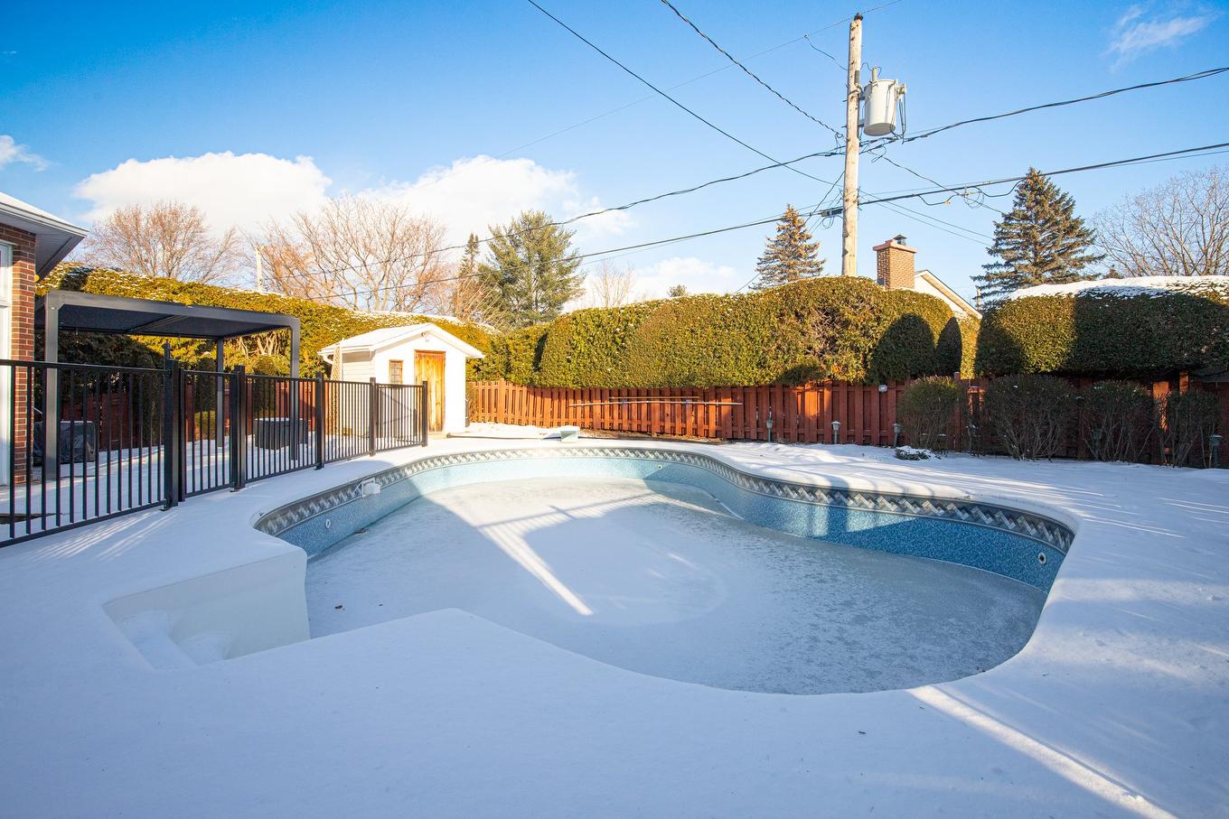 Pool - 1290 Rue Boisbriand, Saint-Bruno-De-Montarville, QC - Outdoor With In Ground Pool With Backyard
