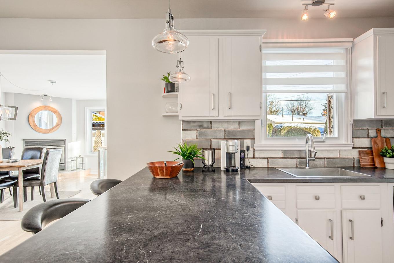 Kitchen - 1290 Rue Boisbriand, Saint-Bruno-De-Montarville, QC - Indoor