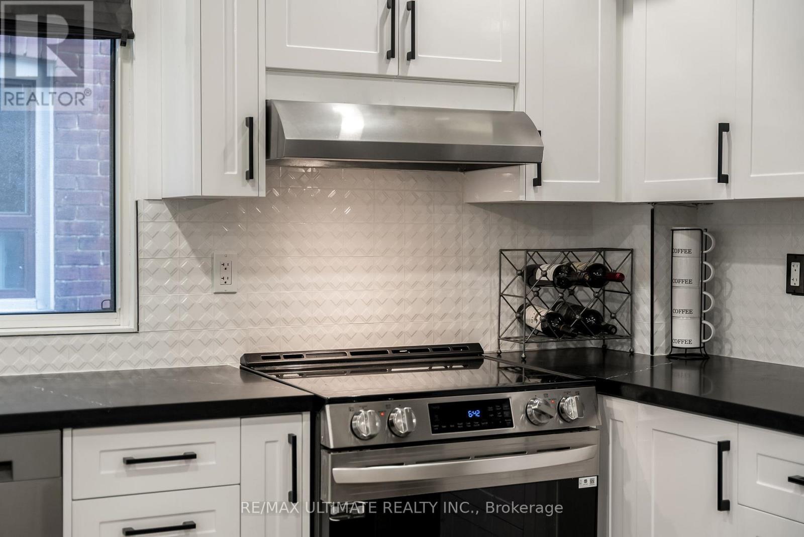 modern backsplash - 47 Mahoney Avenue, Toronto, ON - Indoor Photo Showing Kitchen With Upgraded Kitchen