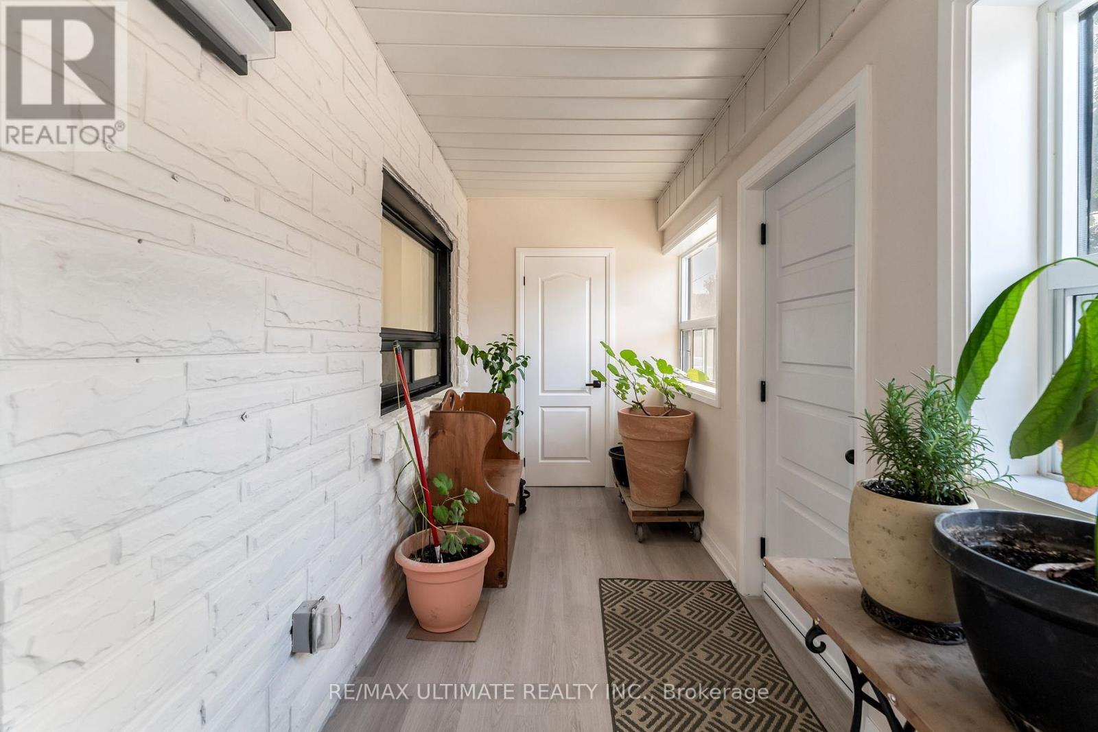 Enclosed porch/mud room with closet - 47 Mahoney Avenue, Toronto, ON - Indoor Photo Showing Other Room