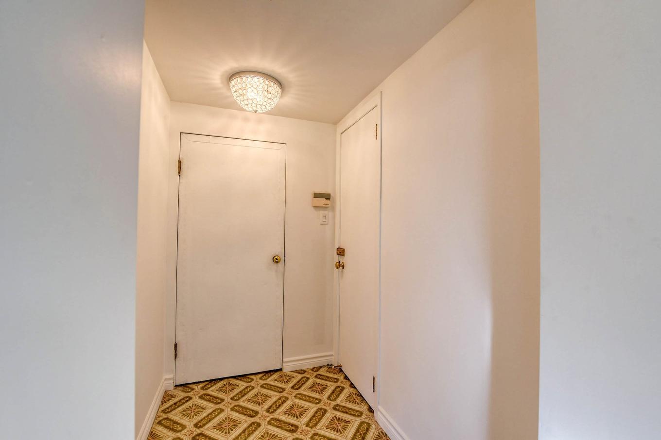 Corridor - 6820 - 6822 36E Avenue, Montréal (Rosemont/La Petite-Patrie), QC - Indoor Photo Showing Other Room