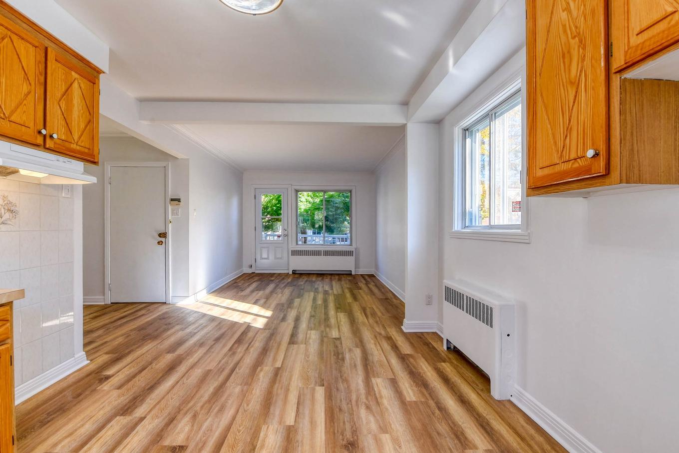 Vue d'ensemble - 6820 - 6822 36E Avenue, Montréal (Rosemont/La Petite-Patrie), QC - Indoor Photo Showing Other Room With Fireplace