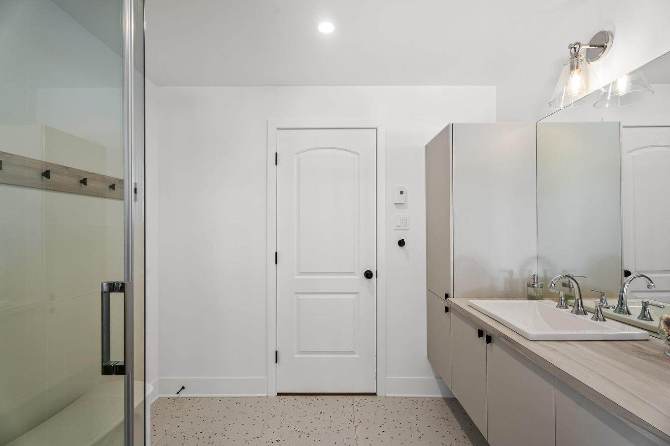 Bathroom - 349 Ch. Des Mômes, Saint-Sauveur, QC - Indoor Photo Showing Bathroom