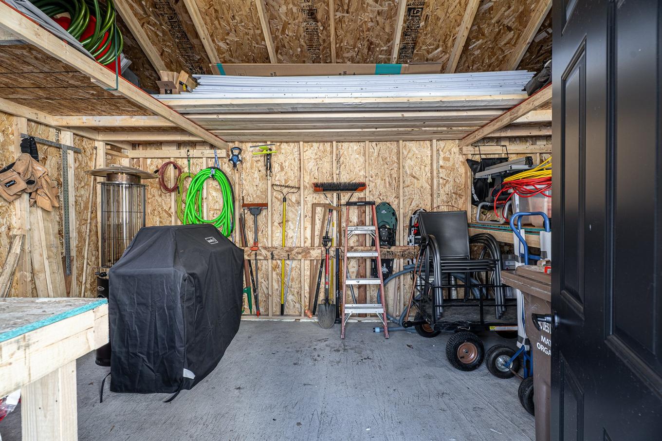 Shed - 349 Ch. Des Mômes, Saint-Sauveur, QC - Indoor Photo Showing Other Room