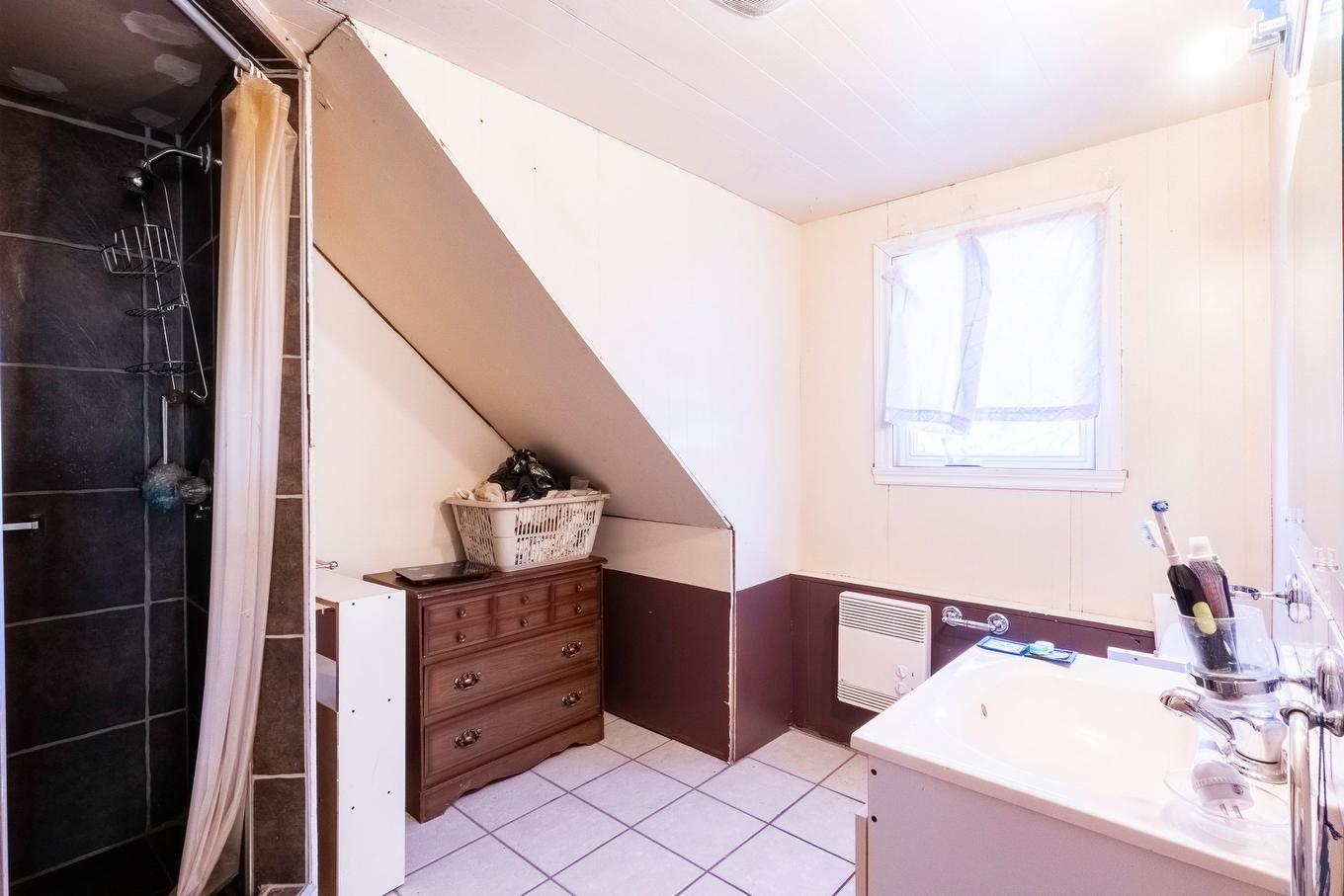 Bathroom - 491 Boul. Nilus-Leclerc, L'Islet, QC - Indoor