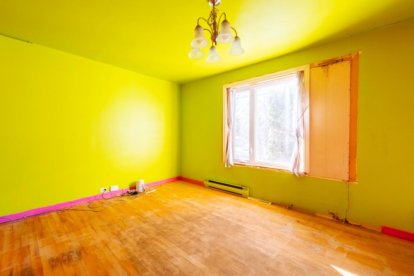 Living room - 491 Boul. Nilus-Leclerc, L'Islet, QC - Indoor Photo Showing Other Room