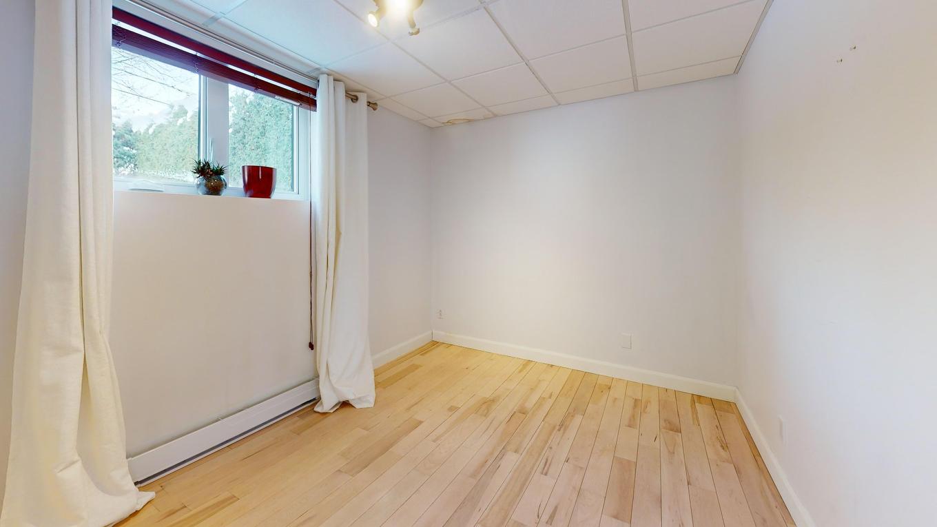 Chambre à coucher - 2355 Rue Des Quenouilles, Québec (La Haute-Saint-Charles), QC - Indoor Photo Showing Other Room