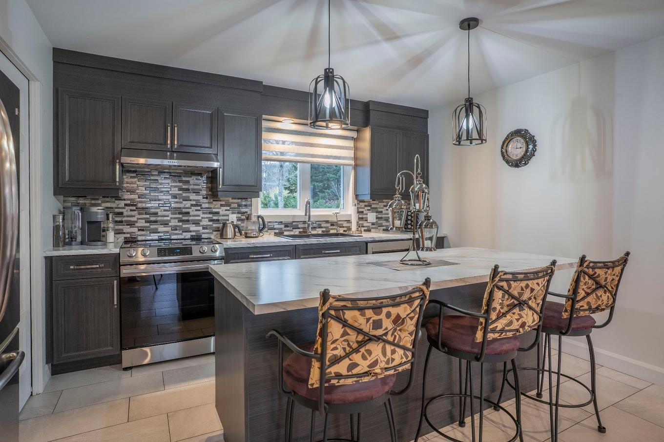 Kitchen - 208 42E Avenue, Beauceville, QC - Indoor Photo Showing Kitchen With Upgraded Kitchen