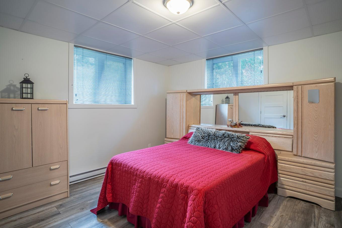 Bedroom - 208 42E Avenue, Beauceville, QC - Indoor Photo Showing Bedroom
