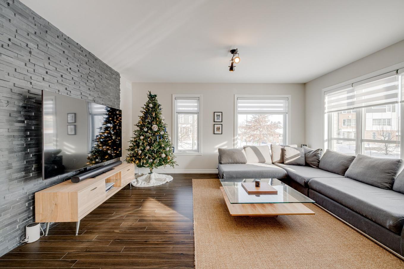 Salon - 7355 Rue Jacqueline-Auriol, Québec (Sainte-Foy/Sillery/Cap-Rouge), QC - Indoor Photo Showing Living Room