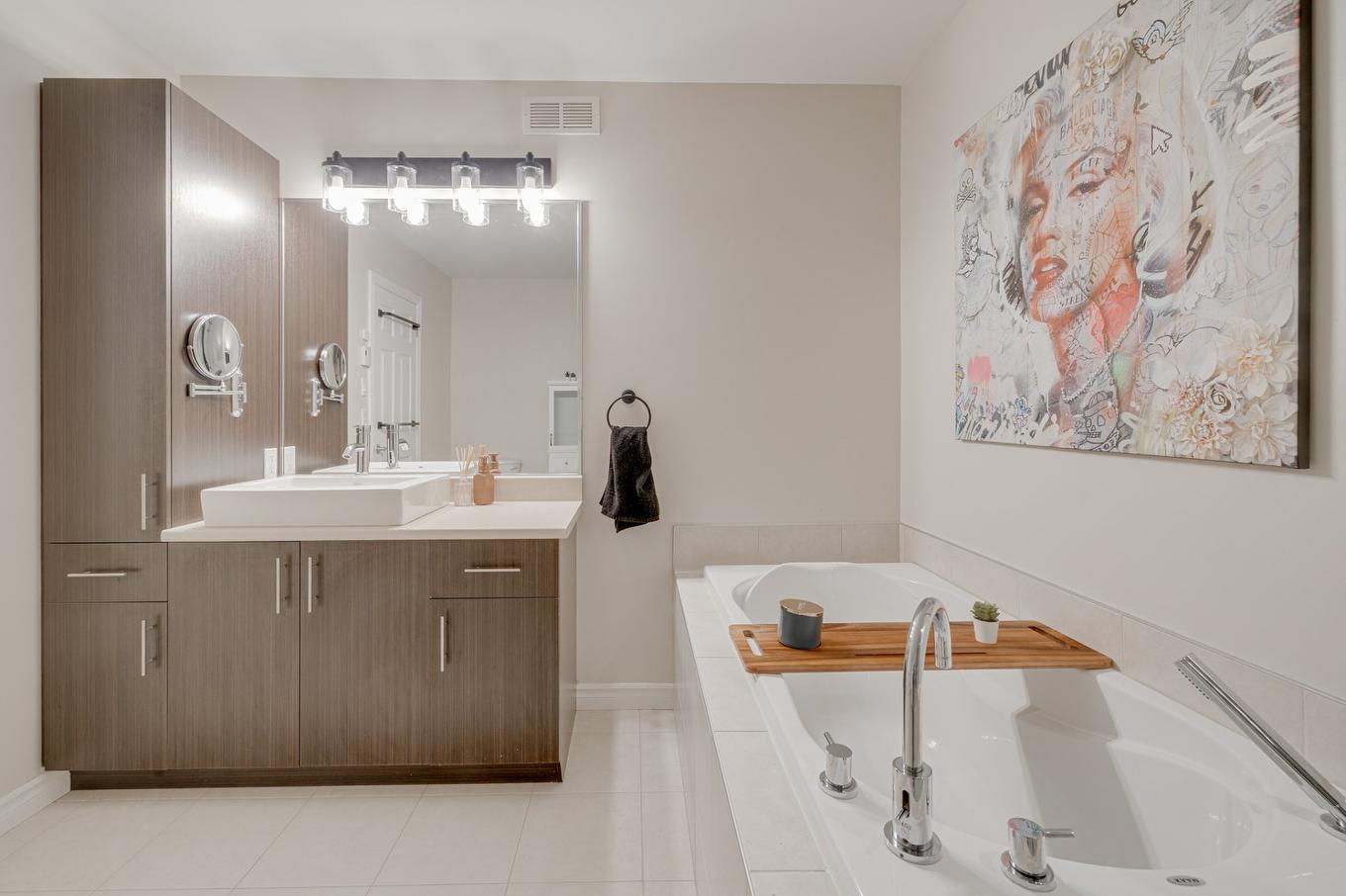 Salle de bains - 7355 Rue Jacqueline-Auriol, Québec (Sainte-Foy/Sillery/Cap-Rouge), QC - Indoor Photo Showing Bathroom