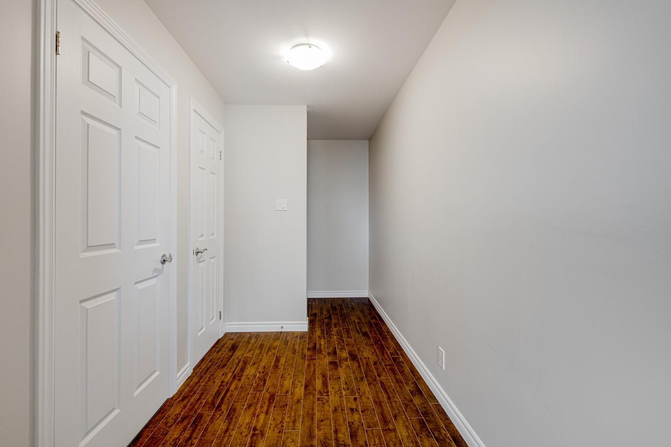 Corridor - 7355 Rue Jacqueline-Auriol, Québec (Sainte-Foy/Sillery/Cap-Rouge), QC - Indoor Photo Showing Other Room