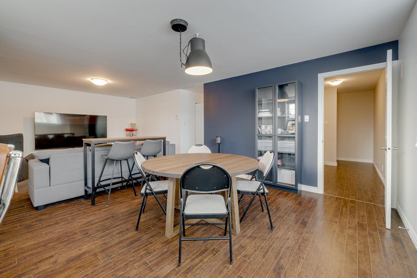 Salle familiale - 7355 Rue Jacqueline-Auriol, Québec (Sainte-Foy/Sillery/Cap-Rouge), QC - Indoor Photo Showing Dining Room