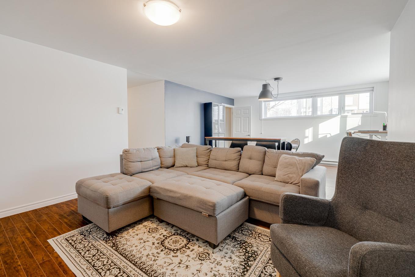 Salle familiale - 7355 Rue Jacqueline-Auriol, Québec (Sainte-Foy/Sillery/Cap-Rouge), QC - Indoor Photo Showing Living Room