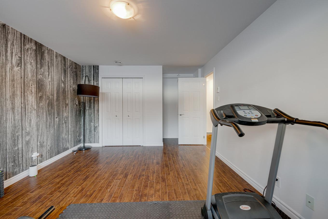 Chambre à coucher - 7355 Rue Jacqueline-Auriol, Québec (Sainte-Foy/Sillery/Cap-Rouge), QC - Indoor Photo Showing Gym Room