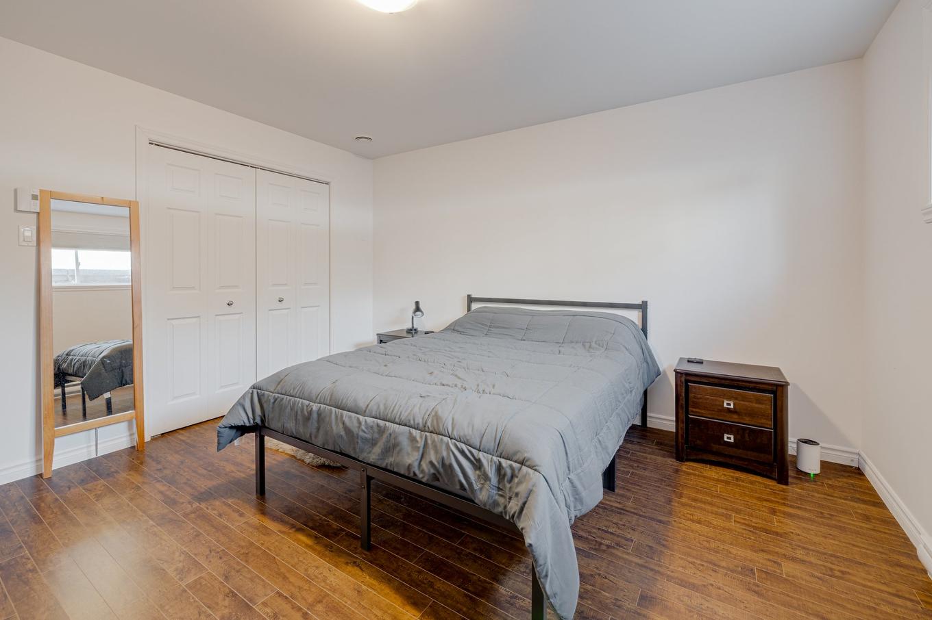 Chambre à coucher - 7355 Rue Jacqueline-Auriol, Québec (Sainte-Foy/Sillery/Cap-Rouge), QC - Indoor Photo Showing Bedroom