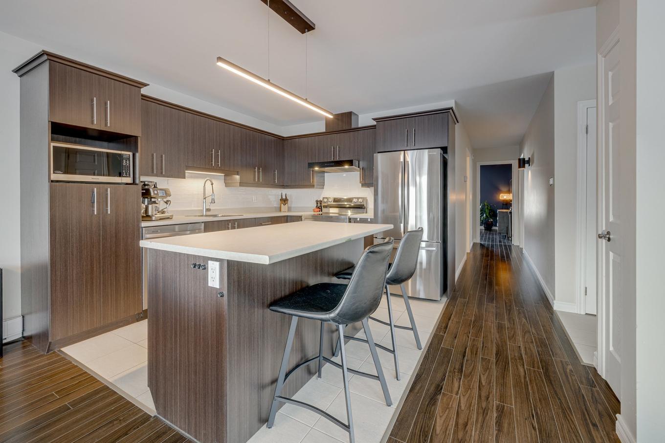 Cuisine - 7355 Rue Jacqueline-Auriol, Québec (Sainte-Foy/Sillery/Cap-Rouge), QC - Indoor Photo Showing Kitchen With Upgraded Kitchen