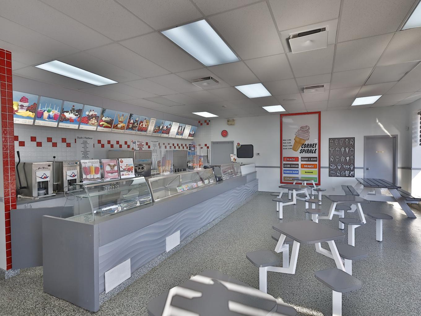 Commerce - 851 - 859 Rue De La Vérendrye, Trois-Rivières, QC - Indoor Photo Showing Other Room