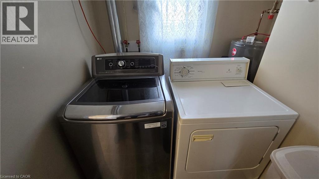 101 Lang Crescent Unit# B, Kitchener, ON - Indoor Photo Showing Laundry Room