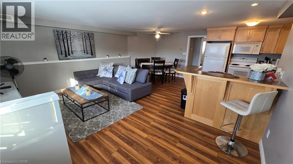 101 Lang Crescent Unit# B, Kitchener, ON - Indoor