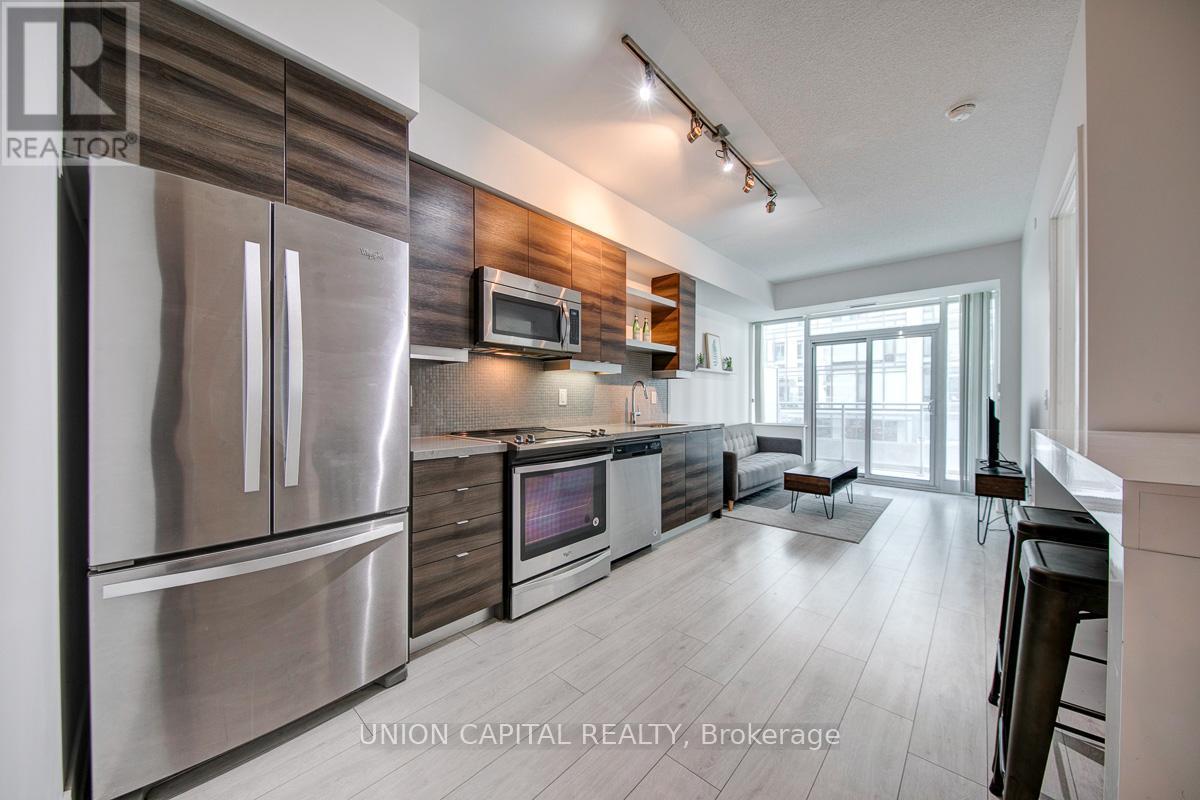 932 - 525 Adelaide Street W, Toronto, ON - Indoor Photo Showing Kitchen
